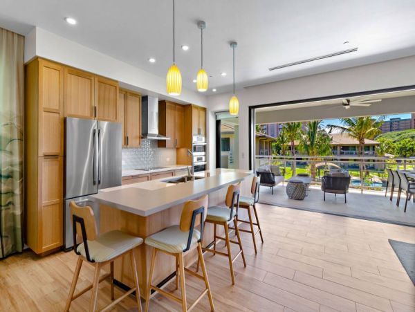 Luxury Lahaina Vacation Condo Three Bedroom