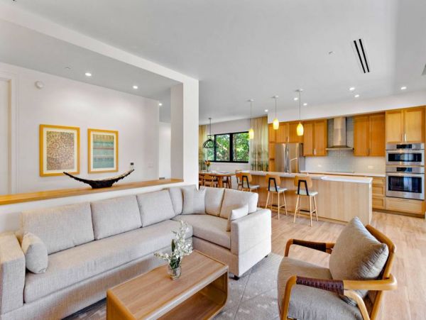 Luxury Lahaina Vacation Condo Three Bedroom