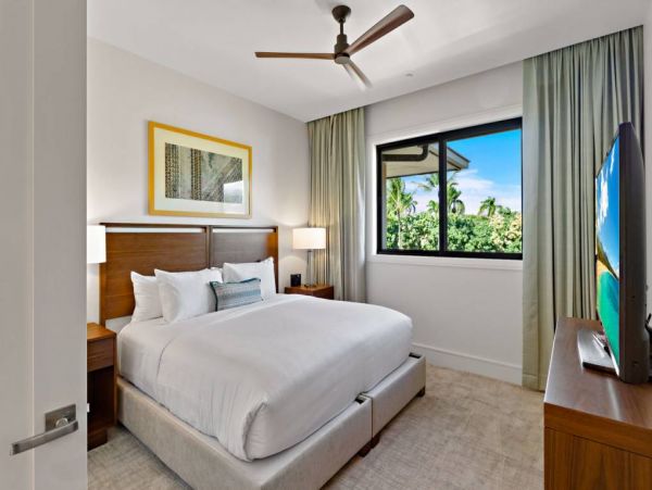Luxury Lahaina Vacation Condo Three Bedroom