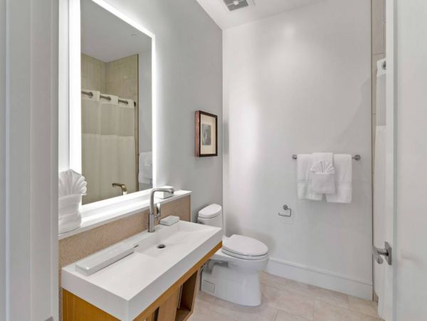 Luxury Lahaina Vacation Condo Three Bedroom