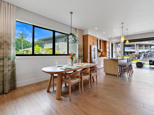 MAUI BEACHFRONT 3 BEDROOM/3BATH LUXURY