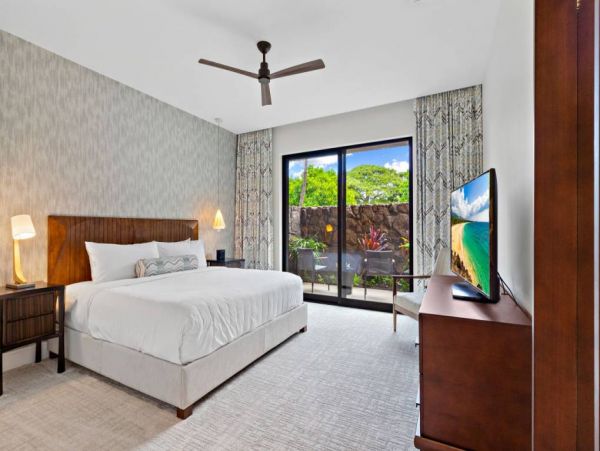 MAUI BEACHFRONT 3 BEDROOM/3BATH LUXURY