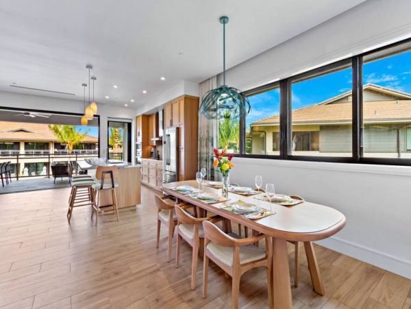Luxurious Lahaina Vacation Residence Sleeps 8 Guests