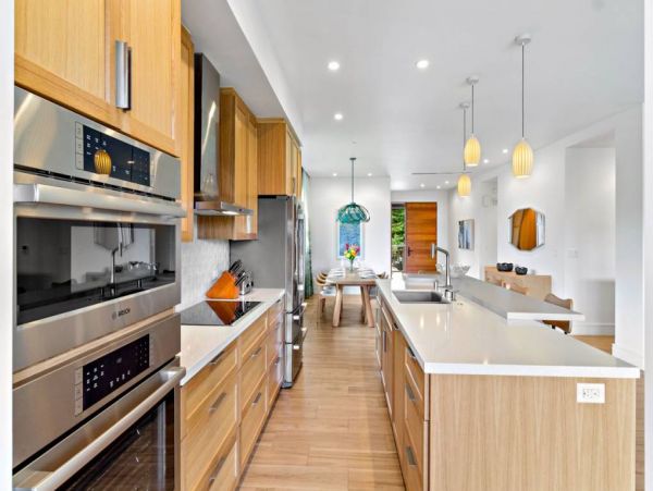 Luxurious Lahaina Vacation Residence Sleeps 8 Guests
