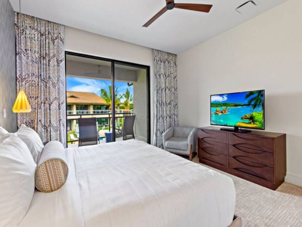 Luxurious Lahaina Vacation Residence Sleeps 8 Guests