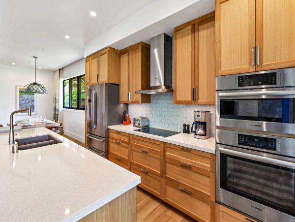 Luxury Maui Vacation Rental  West Maui Beachfront Villa with 3 Bedrooms