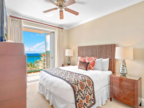 What a review on this Luxury Maui Vacation Residence!