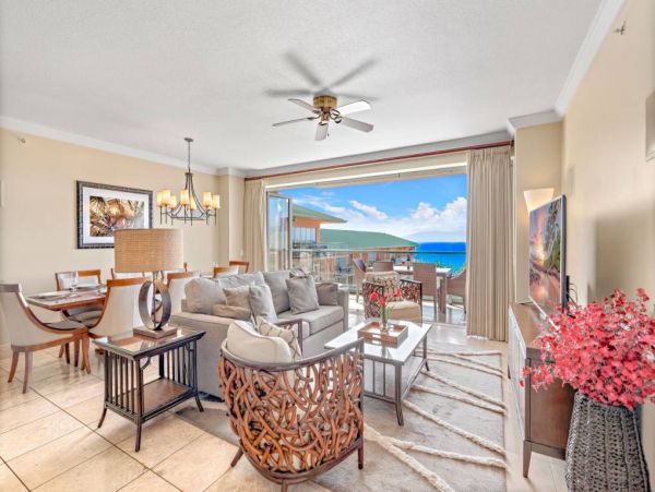 What a review on this Luxury Maui Vacation Residence!
