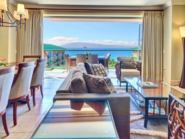 What a review on this Luxury Maui Vacation Residence!