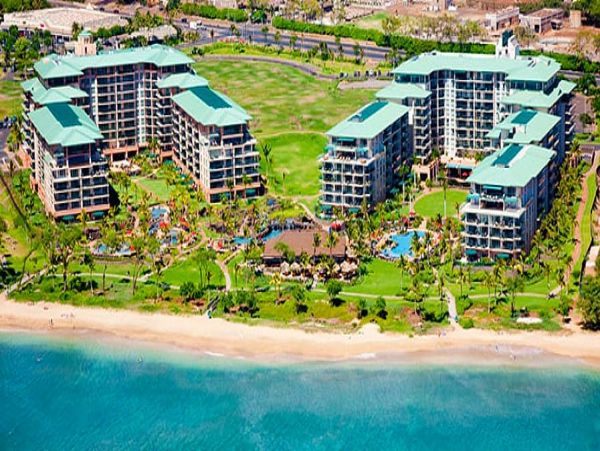 Beautiful & Spacious 2 Bedroom Condo with Ocean Views