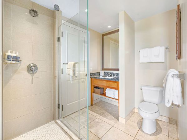 Luxurious 2BR/2BA Maui Suite with Stunning Views Accommodation