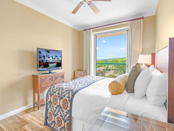 Luxurious 2BR/2BA Maui Suite with Stunning Views Accommodation