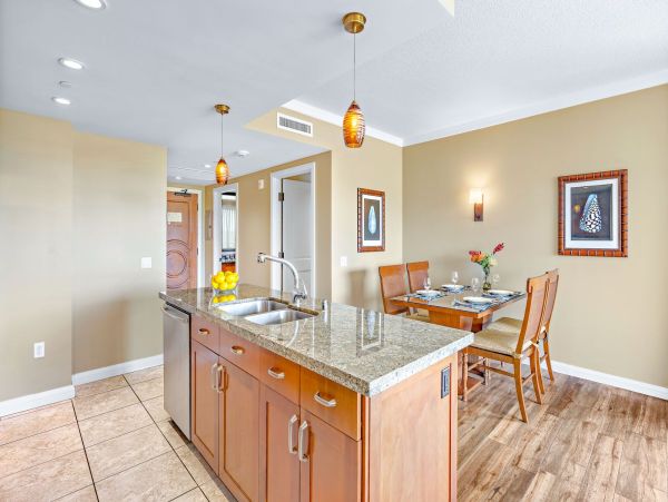Luxurious 2BR/2BA Maui Suite with Stunning Views Accommodation