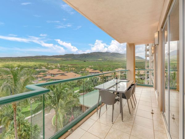 Luxurious 2BR/2BA Maui Suite with Stunning Views Accommodation