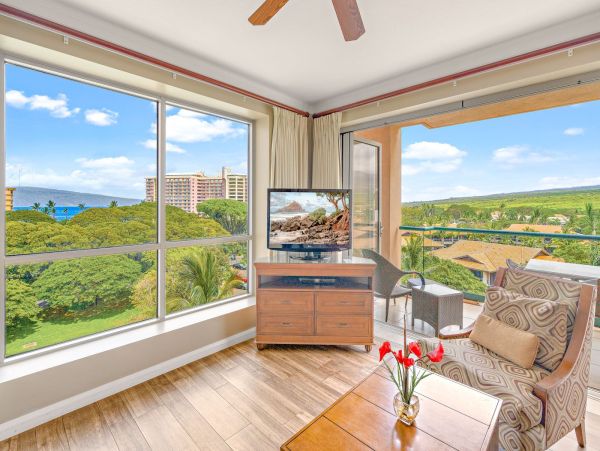Luxurious 2BR/2BA Maui Suite with Stunning Views Accommodation