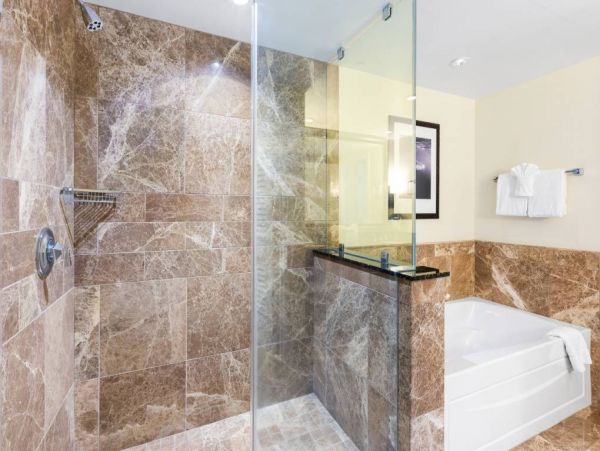 Oceanfront Condo Kanaapali - Maui's Premier Beachfront Retreat