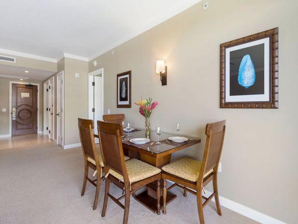 Spacious Ocean View Retreat - Luxury 2-Bedroom Suite