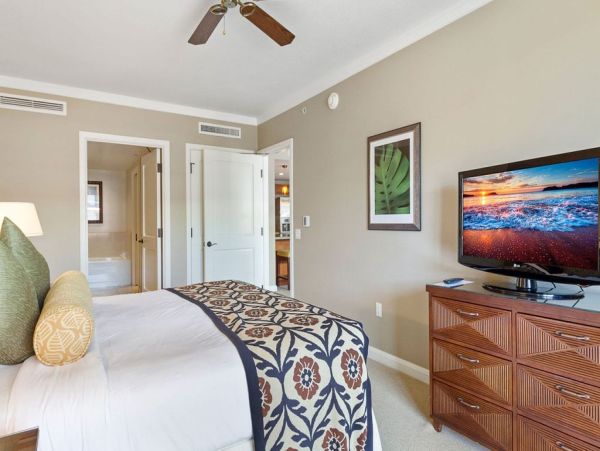 Spacious Ocean View Retreat - Luxury 2-Bedroom Suite
