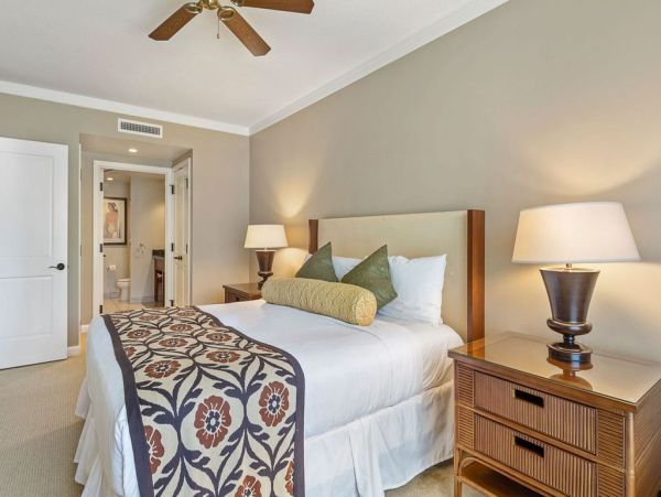 Spacious Ocean View Retreat - Luxury 2-Bedroom Suite