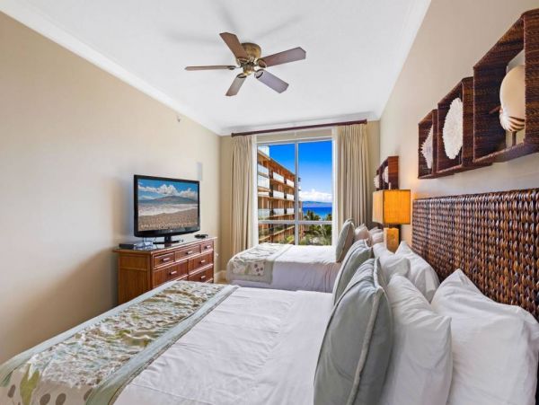 Ocean Views Lahaina Vacation Condo Three Bedroom