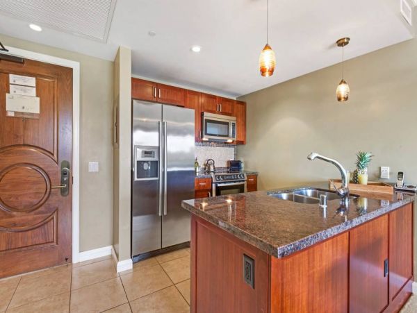 MAUI CONDOS SLEEPS 12