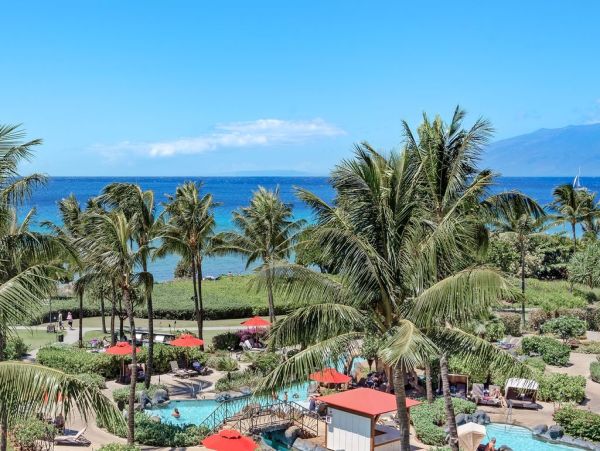 Premier Oceanfront Luxury with Panoramic Views in Kaanapali