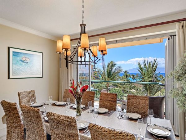 Premier Oceanfront Luxury with Panoramic Views in Kaanapali