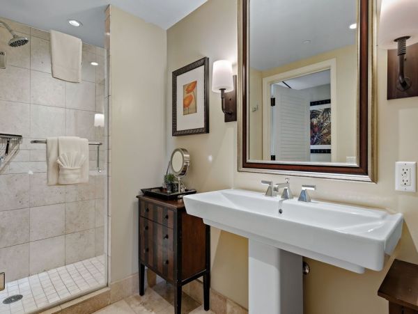 Premier Oceanfront Luxury with Panoramic Views in Kaanapali