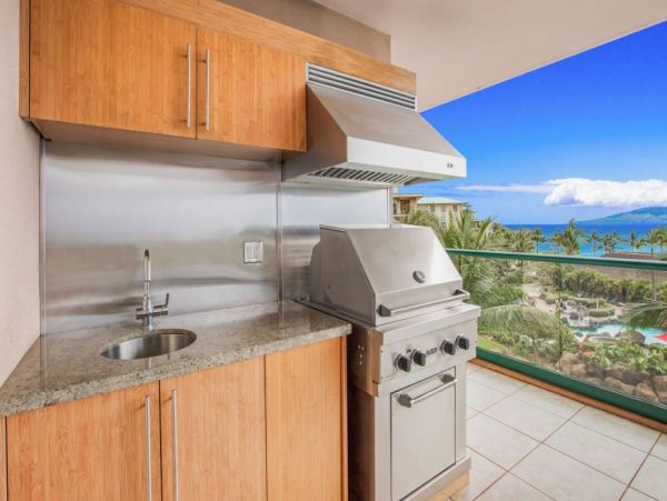 Maui Luxury Oceanfront Vacation Rental Sleeps 6