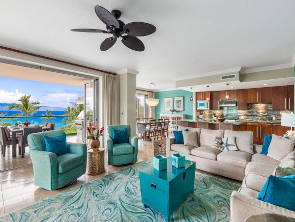 Oceanfront Luxury Rereat with Expansive Views & Premier Amenities