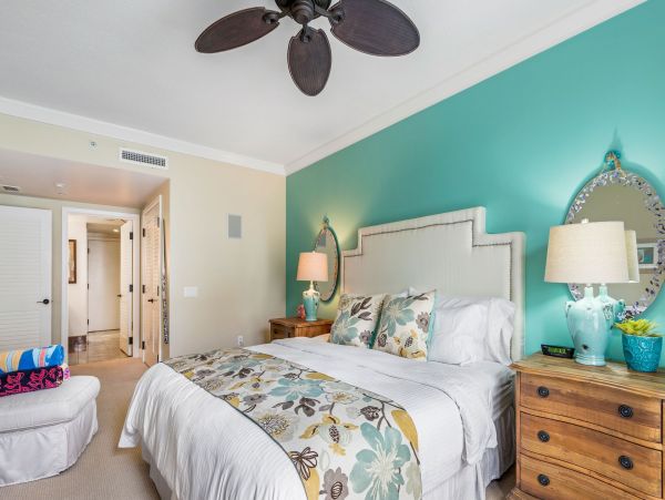 Oceanfront Luxury Rereat with Expansive Views & Premier Amenities