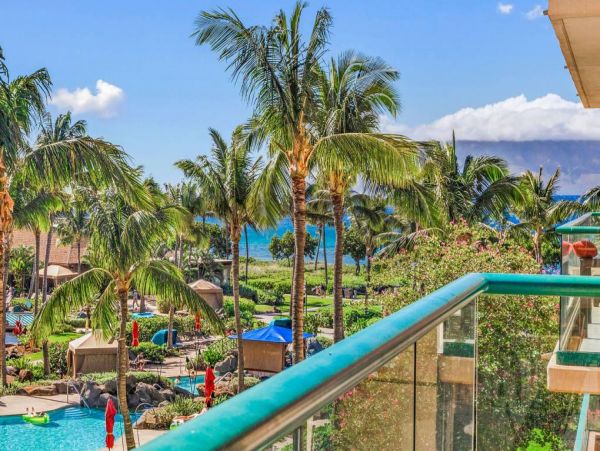 Luxury Beach Villa Suites Maui World Class Amenities