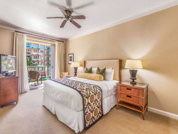 Luxury Beach Villa Suites Maui World Class Amenities