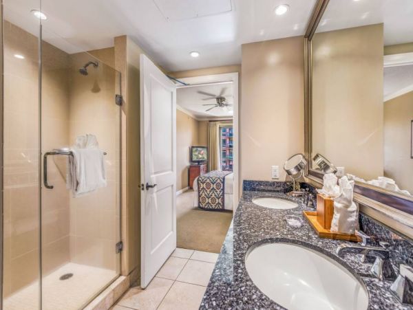 Luxury Beach Villa Suites Maui World Class Amenities