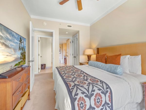 Kaanapali 2 Bedroom-1 Bath Suite with Mountain & Ocean Views