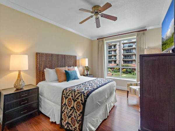 Lovely Vacation Condo with 3 Bedrooms & Ocean View