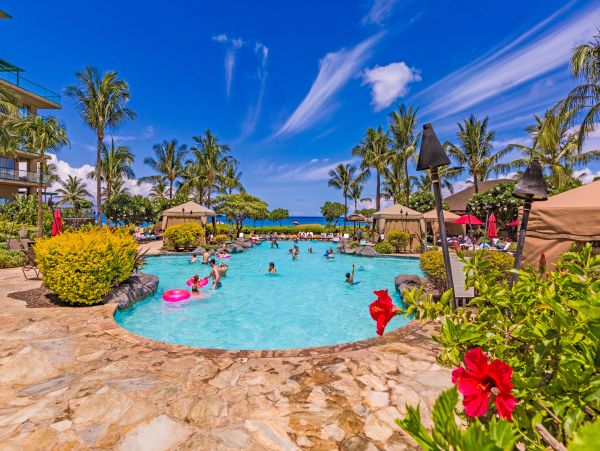 Kaanapali One Bedroom Condo Located On The Beach Sleeps 4