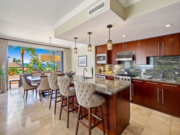 Luxury Vacation Accommodation Five Star Luxury Throughout