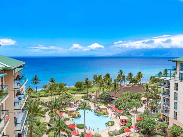 Maui Oceanfront Vacation Rental – Luxury 2-Bedroom Corner Suite Penthouse Condo