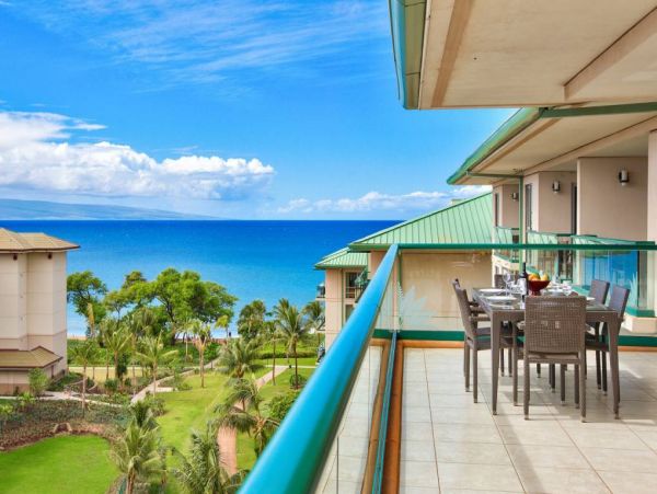 Maui Oceanfront Vacation Rental – Luxury 2-Bedroom Corner Suite Penthouse Condo
