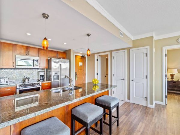 Beautiful Kaanapali Vacation Condo with Pool and Spa