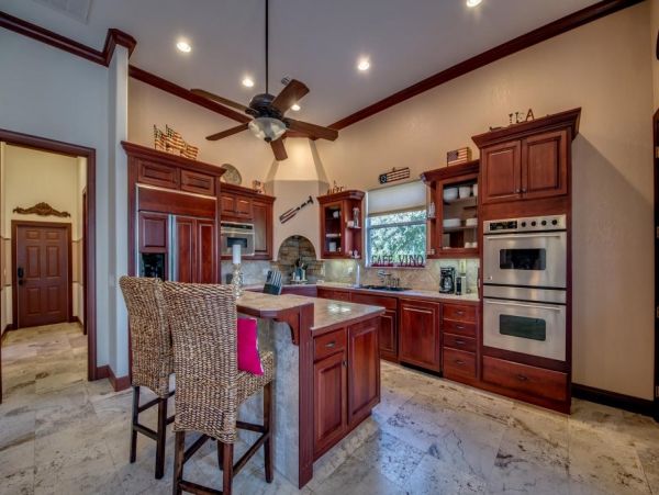 Three Bedrooms Canal Front Rental Home in Cape Coral
