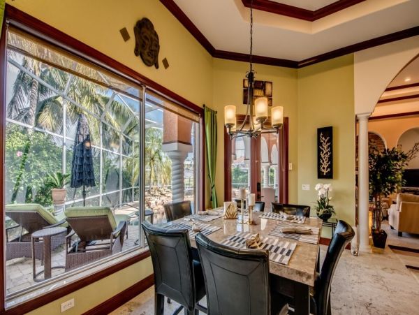 Three Bedrooms Canal Front Rental Home in Cape Coral
