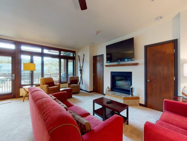 Ski In-Ski Out Mountain Views Vail Vacation Condo 2 Bedroom