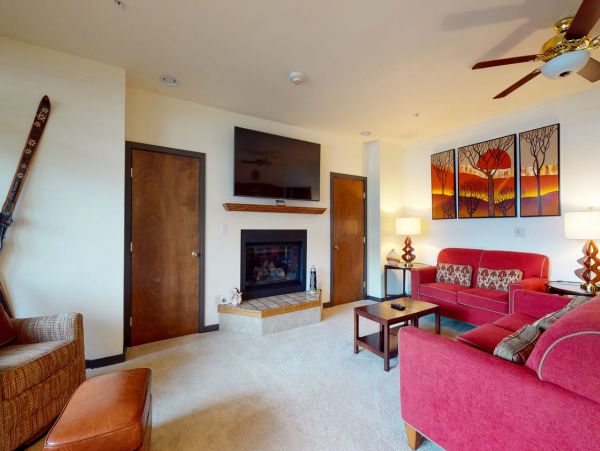 Ski In-Ski Out Mountain Views Vail Vacation Condo 2 Bedroom