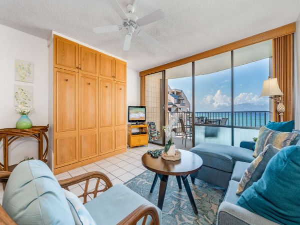 Oceanfront Lahaina Vacation Rental on Kahana Beach