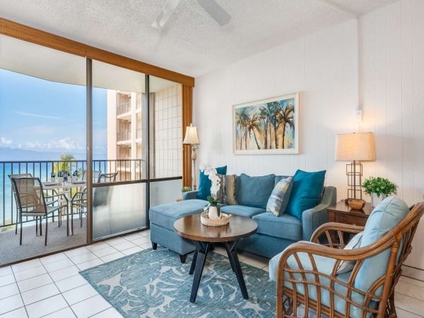 Oceanfront Lahaina Vacation Rental on Kahana Beach