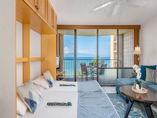 Oceanfront Lahaina Vacation Rental on Kahana Beach