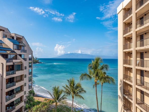 Oceanfront Lahaina Vacation Rental on Kahana Beach