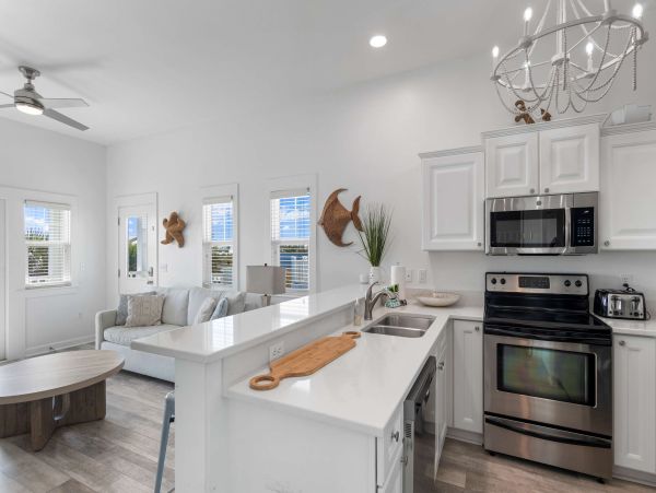 30A Florida Luxury Vacation Rental - Gulf Coast Beach House with Pool & Carriage House